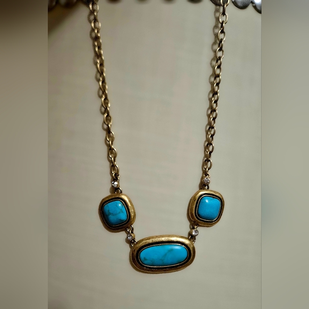 Ralph Lauren Turquoise Stone gold tone chain Statement Necklace.